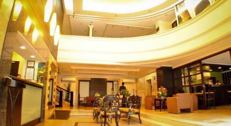 Fersal Hotel Malakas, Quezon City Exterior foto