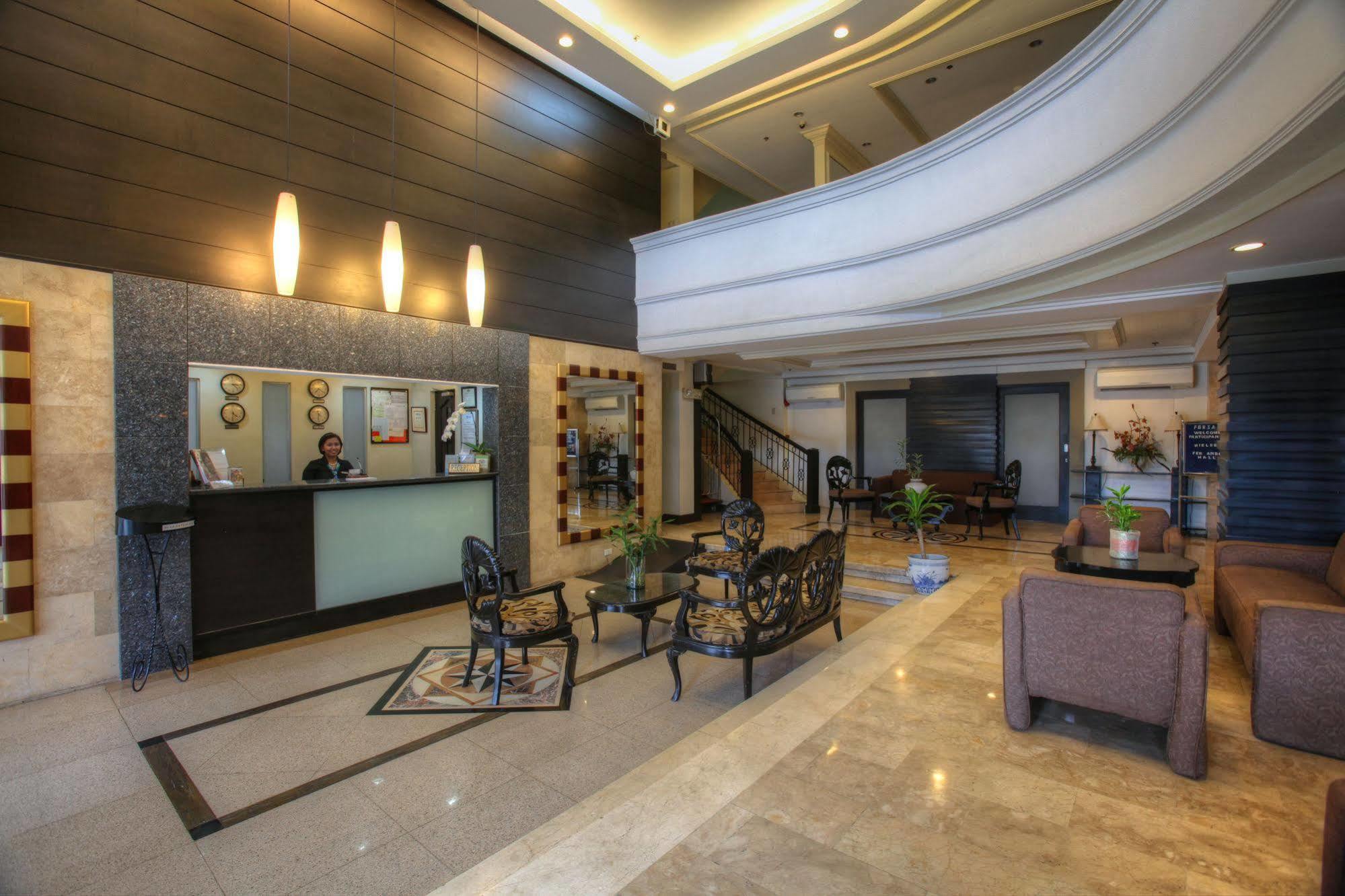 Fersal Hotel Malakas, Quezon City Exterior foto