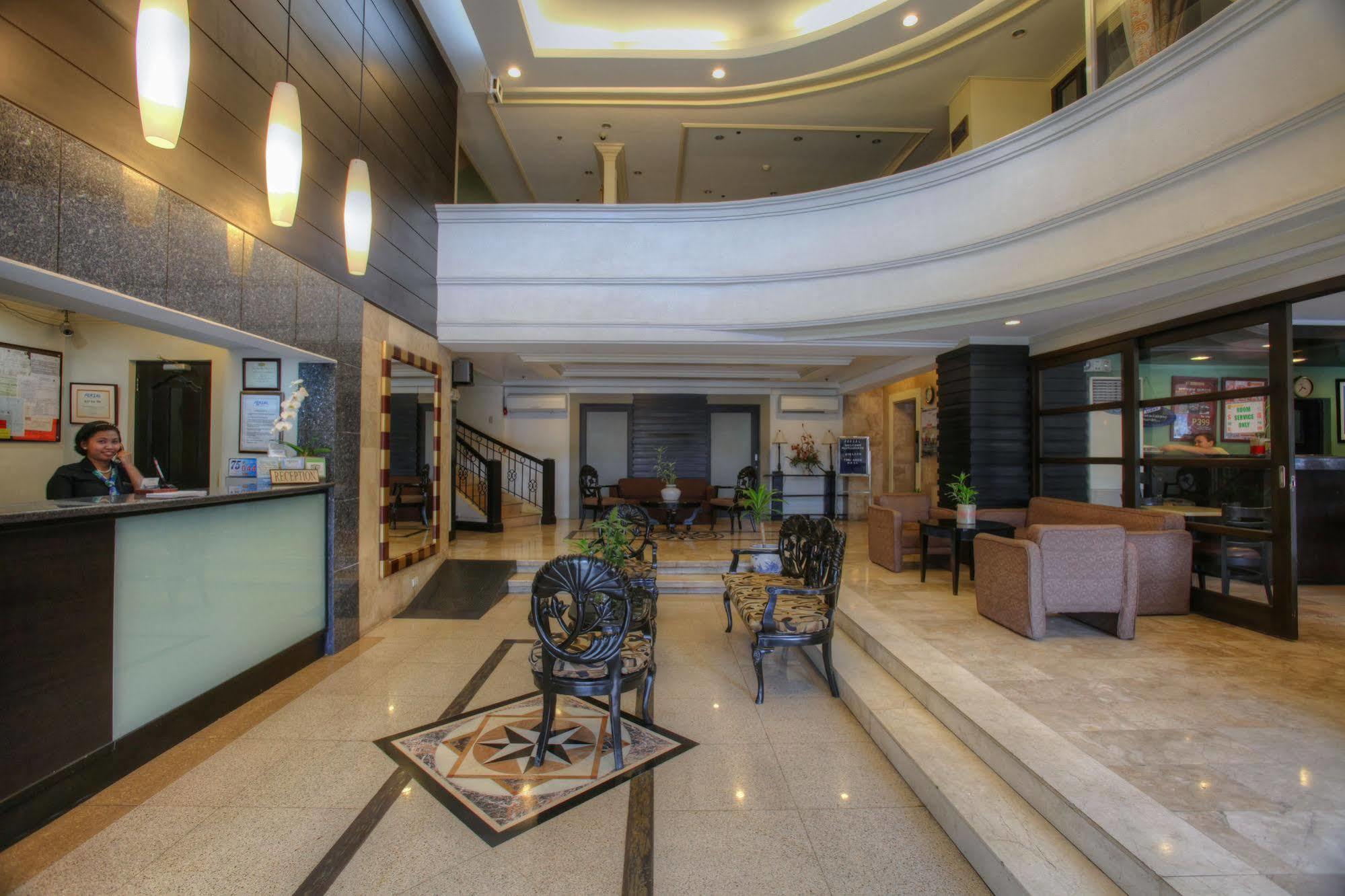 Fersal Hotel Malakas, Quezon City Exterior foto